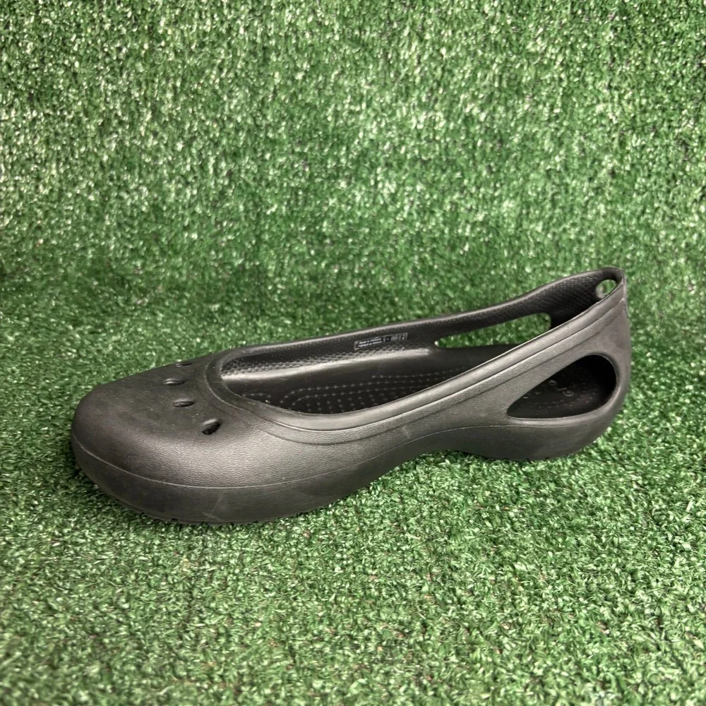 CROCS item you